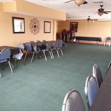 Econo Lodge Inn & Suites Абилин Екстериор снимка