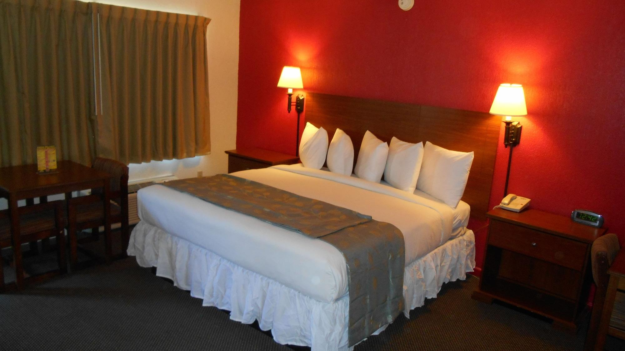 Econo Lodge Inn & Suites Абилин Екстериор снимка