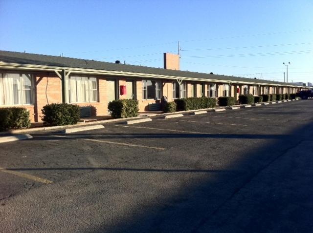 Econo Lodge Inn & Suites Абилин Екстериор снимка